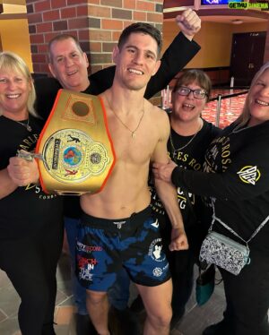 Charles Rosa Instagram - Mission Accomplished ✅ Got the win. Thank you to everyone for the love and support it was one of the greatest moments of my fighting career. Love you all and it wouldn’t be the same with out you🙏🏻 #teamRosa #RosaNation #BostonStrong
Photo 📸 : @geoffriccio