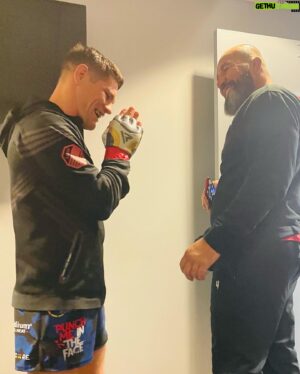 Charles Rosa Instagram - Mission Accomplished ✅ Got the win. Thank you to everyone for the love and support it was one of the greatest moments of my fighting career. Love you all and it wouldn’t be the same with out you🙏🏻 #teamRosa #RosaNation #BostonStrong
Photo 📸 : @geoffriccio