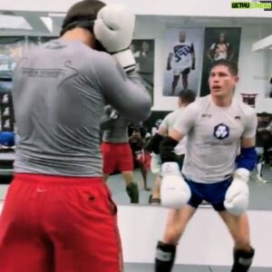 Charles Rosa Instagram - The super talented and super humble @charlesrosamma sharpening his tools with @joelgrovesmma .Send a message or give us à call if you want to start training 

#kickboxing #muaythai #knockouts #knockout #trending #viral #explore #ufc #fighter #karate #taekwondo #sparring #boxingdrills #kickboxingdrills #sunrisefl #coralspringsfl #tamaracfl #ftlauderdale #fyp #instagram #instagood #worldstar #streetfights