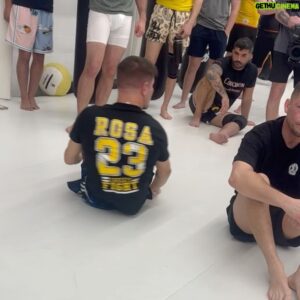 Charles Rosa Instagram - Awesome Seminar w/ @natediaz209 @jakeshields🫡 “I’m not surprised mo-fkers” @americancombatgym 🇺🇸
#mma #fighting #jiujitsu #ufc