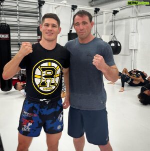 Charles Rosa Instagram - Awesome Seminar w/ @natediaz209 @jakeshields🫡 “I’m not surprised mo-fkers” @americancombatgym 🇺🇸
#mma #fighting #jiujitsu #ufc