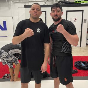 Charles Rosa Instagram - Awesome Seminar w/ @natediaz209 @jakeshields🫡 “I’m not surprised mo-fkers” @americancombatgym 🇺🇸
#mma #fighting #jiujitsu #ufc