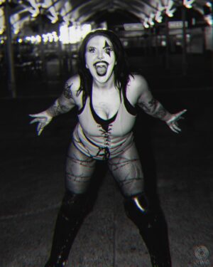 Charli Evans Instagram - 𝖎𝖋 𝖑𝖎𝖋𝖊’𝖘 𝖆 𝖈𝖎𝖗𝖈𝖚𝖘 𝖙𝖍𝖊𝖓 𝖎’𝖒 𝖙𝖍𝖊 𝖇𝖎𝖌𝖌𝖊𝖘𝖙 𝖈𝖑𝖔𝖜𝖓