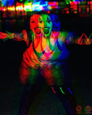 Charli Evans Instagram - 𝖎𝖋 𝖑𝖎𝖋𝖊’𝖘 𝖆 𝖈𝖎𝖗𝖈𝖚𝖘 𝖙𝖍𝖊𝖓 𝖎’𝖒 𝖙𝖍𝖊 𝖇𝖎𝖌𝖌𝖊𝖘𝖙 𝖈𝖑𝖔𝖜𝖓