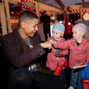 Charlie Barnett Instagram - If you ever have to opportunity to give back or support an organization that does such unbelievable work PLEASE consider @stjude  www.thisshirtsaveslives.org The care & aid given, not only to their amazing patients but their families as well is beyond priceless. Support them to help continue this ohhhhh so needed work! #thisshirtsaveslives