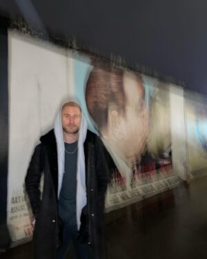 Charlie Clapham Instagram - Danke Berlin 🙏🏼 Happy 2024 everybody 🫶🏼