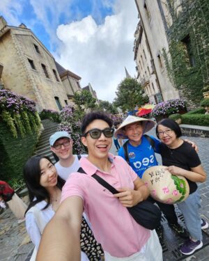 Charlie Goh Instagram - Da Nang and Hoi An photo dump with the fam. Definitely will be back with the missus. ❤️❤️❤️

And did you know the @samsungsg Galaxy ZFold 5 allows you to take selfies with the back cam how cool is that?!?

#galaxyzfold5 #jointheflipside #teamgalaxy