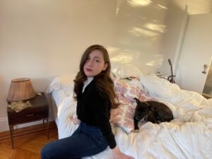 Charlie Ray Instagram - very serious working boss mom gives interview on work life balance, highlights the feminist importance of an unmade bed