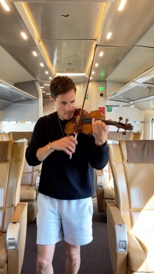 Charlie Siem Instagram - Vivaldi on the train from Venice 🎻 

. 
#vivaldi #violin #classicalmusic #4stagioni #4seasons #trenitalia #charliesiem #fyp