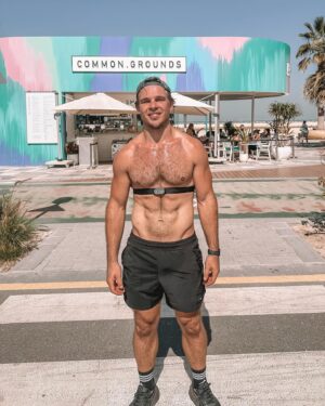 Charlie Taylor Instagram - Morning Run Hit Just Right 🏃💨 

1. 2km run zone 2/3
2. 3 minutes holding between 800-850m
Rest 2 mins, X6
3. 2km run zone 2/3

~
#run #hyrox #dubai #fitness #model #athlete #personaltrainerdubai #pt #fit