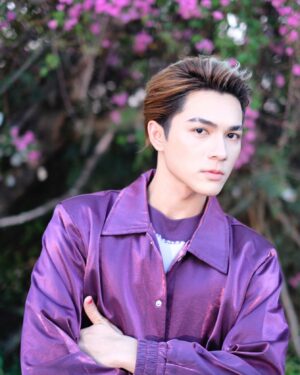 Charlie Trairat Instagram - ขี้เก๊กจริงๆ 🤣🤣🥰❤️🙏