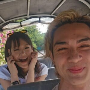 Charlie Trairat Instagram - สวัสดีครับ ผม ชาลี fc ผู้เป็นเจ้าของไร่ขิง ห้า ห้า 🙆🥰🙏