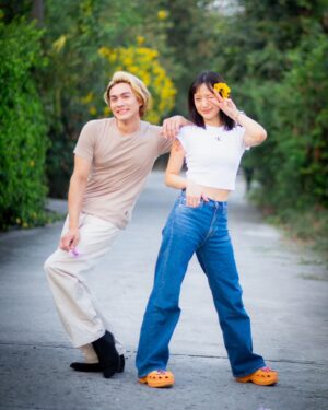 Charlie Trairat Instagram - พิมพ์ยาวเกินลงไม่ได้ 🙂
ยินดี และ ดีใจด้วยมากๆครับกับทุกๆสิ่ง 
มิตรภาพที่ดี จาก fc คนนึง 🥰
กามิน แฮปปี้ ชาลี แฮปปี้ และ ชาลี แฟมิลี่ แฮปปี้ครับ 🙏🌼