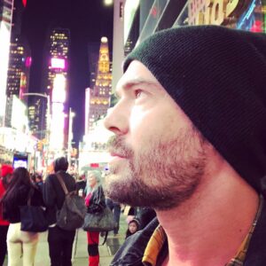 Charlie Weber Instagram - Oh Big 🍎....
How I’ve missed you.