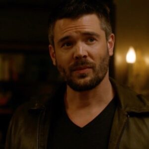 Charlie Weber Instagram - Tonight on #HTGAWM Frank will again be exceptionally concerned about something.