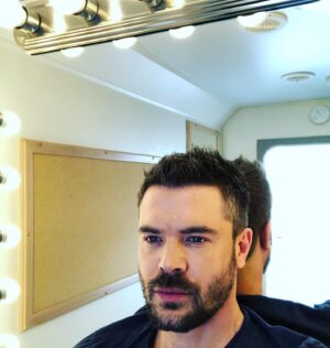 Charlie Weber Instagram - “Showtime”
#HTGAWM