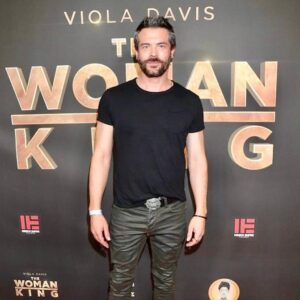 Charlie Weber Instagram - So proud to support Viola and her incredible film #TheWomanKing 
Her work is amazing as is the movie.