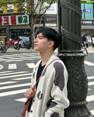 Charoenchai Khantichaikhajohn Instagram - Hello Korea 🇰🇷