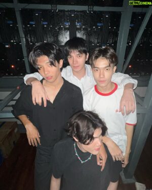 Charoenchai Khantichaikhajohn Instagram - พวกเราก็เท่ซ่ะด้วยสิ ทีนี้ก็ว้าวุ่นเลย !! 💥