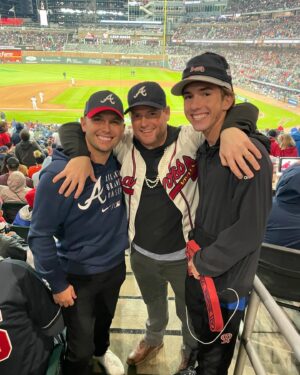Chase Chrisley Instagram - HAPPY 18th BIRTHDAY to the best brother a guy could ask for! I love you so much and i am so proud of the young man you are becoming! You deserve the world and it’s yours to conquer! I got your back forever!! I love you buddy!! @graysonchrisley