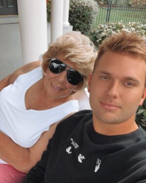 Chase Chrisley Instagram - Plotting 😈❤️