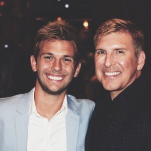 Chase Chrisley Instagram - Words can’t describe how much i miss you, this will be the first birthday of yours and mine that we won’t be together but we are together in spirit. I Love you and I’m beyond proud of the man, father and husband that you are! We live in a broken world with a broken system but i have faith that we will be together soon! Until then i love you and we will hold it down! Happy Birthday Boss