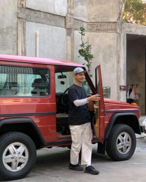 Chatpong Nattapong Instagram - The secret of staying young is to live honestly, eat slowly, and lie about your age…. Have a great one folk. ✨🫶🏼💕🤙🏼😘

📸cr. @princenaro.o 

#gclass #gwagen #gwagon #w460 #w460swb #280ge #280geswb #mercedesbenz #mercedesbenzworld #mercedesbenzclassic #classic #classiccars #modernvintage #retro #dailyuse #freudlife #freudlifestyle #freudheritage #wwaxchooseless #selflove #selfcoffeechiangmai #meandmycar #sorryiamtoohappy #goodvibes #goodvibesonly #bangkok #thailand #bangkokthailand #nordarun001 #nordarun