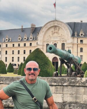 Chavo Guerrero Jr. Instagram - Paris, France 🇫🇷 where everyday is Magnifique!🥂 #bonjour #france #paris