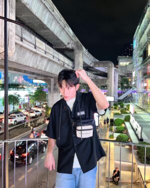 Chawinroj Likitchareonsakul Instagram - Heyy 🖖🏻🖤🌧️ | 📸 : @totosupatad