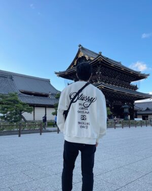 Chawinroj Likitchareonsakul Instagram - Lost in Kyoto 🌳⛩️☁️