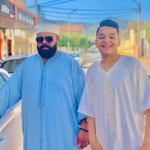 Cheb Bello Instagram - عيدكم مبارك كل عام و انتم بالف خير 🐏✨❤️