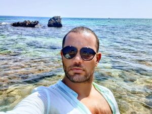 Chedi Amir Instagram - B.E.A.C.H :  Best Escape Anyone Can Have @chedi.amir ❤🏖
#chediamir #beach #summer #summer2k19