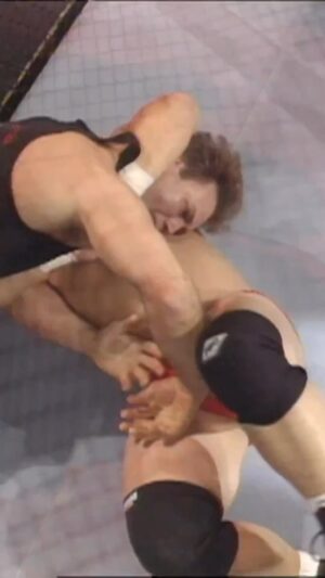 Cheick Kongo Instagram - Old school, what’s your thoughts about it?
#mma #bjj #combatsports