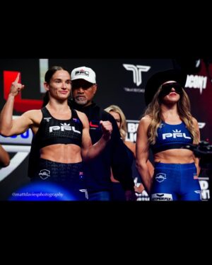 Chelsea Hackett Instagram - @chelshackett weighs in ahead of her opening bout of the PFL season at #PFL1 🇦🇺

📸 @mattdaviesphotography