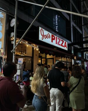 Chelsea Hackett Instagram - Emotionally eating my way through NYC 🍕🍪