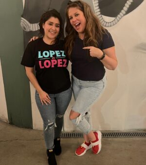 Chelsea Rendon Instagram - #LovebugNation, make sure to tune in and catch the #Birthdaygirl @chelsearendon on #LopezvsLopez TONIGHT at 8pm on @nbc!👀 

I’m so proud of you Chelsea!! 👏🏼👏🏼👏🏼

Tinkerbell and I are also excited to see so many of my friends, who are also talented AF on tonight’s episode.💯

Chelsea is one the 3 Primos, which also includes @jess_m_garcia and @harveyguillen, who turn the #Lopez household upside down!! 😏

And OG #PowerLatino and amigo @jacobvargas will have you cracking up nonstop. 🤫

It was a joy watching this tape live and I’m excited for the rest of the world to get to watch it too. 🫶🏼

Week after week, @mayanlopez, @mattshively @selenisleyvaofficial @enkyboys @almadrigal and course @georgelopez deliver the funny! But this week has some extra sazón you don’t want to miss!! 👏🏼👏🏼👏🏼

Including the fun dance moves everyone busts out with. 💃🏼🕺🏼

#SwipeLeft for some fun #behindthescenes pics. 🙃

Congrats to the whole cast and crew, including fierce female director @kelp1031, for hitting another episode out of the park! X💋, L

#ClassyChingonas #PowerLatinas #LizzaOnTheGo #TuneInAlert #RepresentationMatters