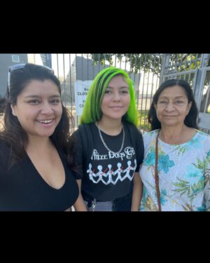 Chelsea Rendon Instagram - My baby girl is a high schooler! I shouldn’t call her baby girl when she’s taller than me but I don’t care haha so proud of the little lady she’s growing up to be. #proudTia #firstdayofschool #highschool ❤️