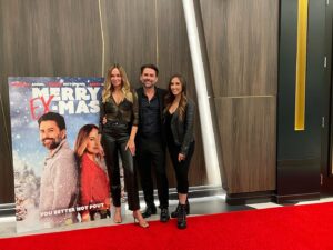 Chelsea Vale Instagram - Merry Ex Mas Premiere was a success! Thanks for everyone who came out to support the film! ❤️🎬