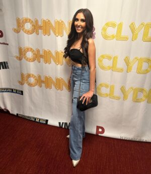 Chelsea Vale Instagram - @johnnyandclydemovie screening! #makingmovies #producer 💜🎬