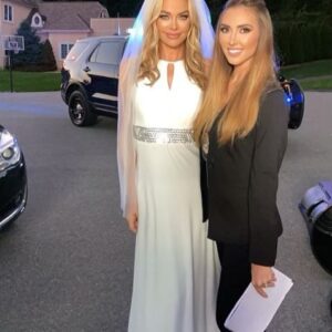 Chelsea Vale Instagram - Awesome night acting with the beautiful and talented @deniserichards! Thank you so much @glambypamelab for doing my glam tonight with Denise! (I wish I could have you everyday lol) 😘🎬 #junkyarddogs #deniserichards #actresses #onset