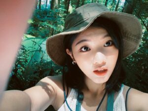 Chen Si Ling Instagram - 今天我生日！🎂🎀💫
這是我前幾天出去玩的照片😝

#happybirthday #22