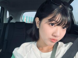 Chen Si Ling Instagram - 不知不覺七月就過完嚕～～
月初的時候我去南部拍戲半個月
一切都很新奇！我每天都又緊張又興奮🤣🤣🤣

#等播出時間確定再跟大家說 
#好想快點跟你們分享🫢❤️‍🔥