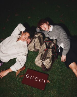 Cheng Chang Fan Instagram - Getting ready for the @Gucci Spring/Summer 2025 Men’s Fashion Show with my adorable bro ❤️

#gucciss25