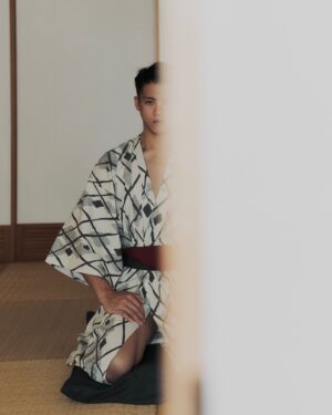 Cheng Chang Fan Instagram - こんにちは、チェンです。
初めての沖縄です👘🇯🇵！