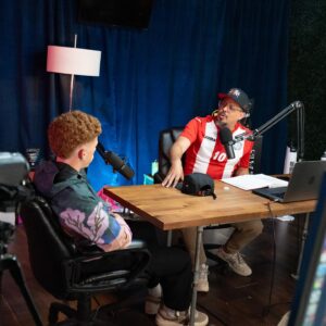 Chente Ydrach Instagram - Esto acaba de pasar!! @10jeremyandre en la casa!! Por fin le pude preguntar acerca del Real Madrid; ¿Cómo fue viajar con el equipo y verlos ganar la Champions League. ¿Cómo lo descubrieron a él? Un boricua de Rio Grande. Además cómo fue su debut con la selección boricua 🇵🇷🇵🇷🇵🇷. Ese primer juego contra El Salvador fue bien físico, tanto así que lesionaron feo a @juani_oneill (capitán de la selección). También hablamos con @leandroantonetti y @betoydrach. Boricuas ROMPIÉNDOLA FULL y poniendo el nombre de PR en alto. El martes la selección jugará aquí en Bayamón PENDIENTES!! Y no se pierdan este podcastón!!! 
Fotos increíbles por @yampics.pr!!