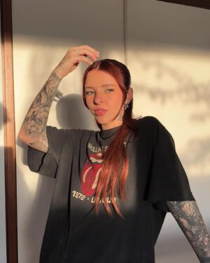 Chente Ydrach Instagram - Meraaaaa Miko con nuevo look puñetaaa!!! 🔥🔥🔥 @itsyoungmiko