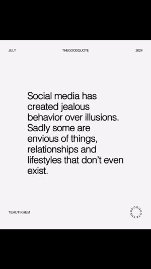 Chetan Bhagat Instagram - Do NOT believe everything you see on social media! ✋🏻 

Posted @withregram • @thegoodquote