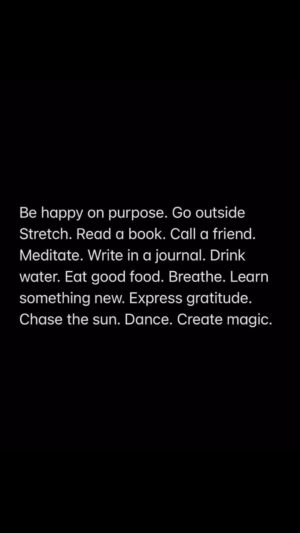 Chetan Bhagat Instagram - Find a reason to be happy today! 🍁 

Posted @withregram • @mentaldrive