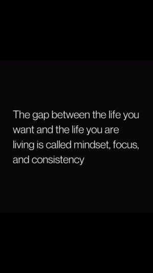 Chetan Bhagat Instagram - Decide what you want and work accordingly!💪🏻

Posted @withregram • @agentsteven