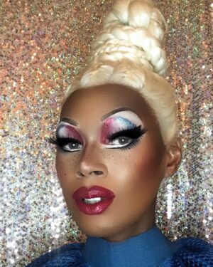 Chi Chi DeVayne Instagram - ❤️🇺🇸💙 Have a good Memorial Day💋 #chichidevayne #louisianadrag🐊 #rupaulsdragrace #rpdr 💇🏽‍♀️ @thedragstop_